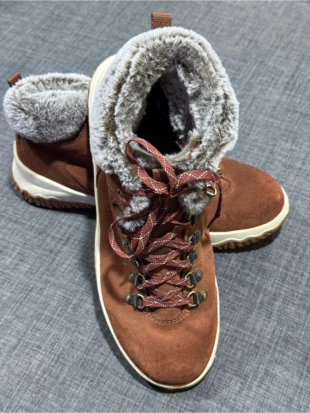 SALE! L.L. Bean Women’s Day Venture Insulated Boots